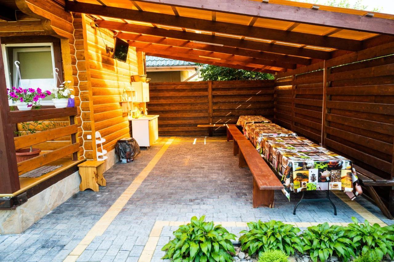 Rybatska 7 Hotel Chernomorsk Exterior photo